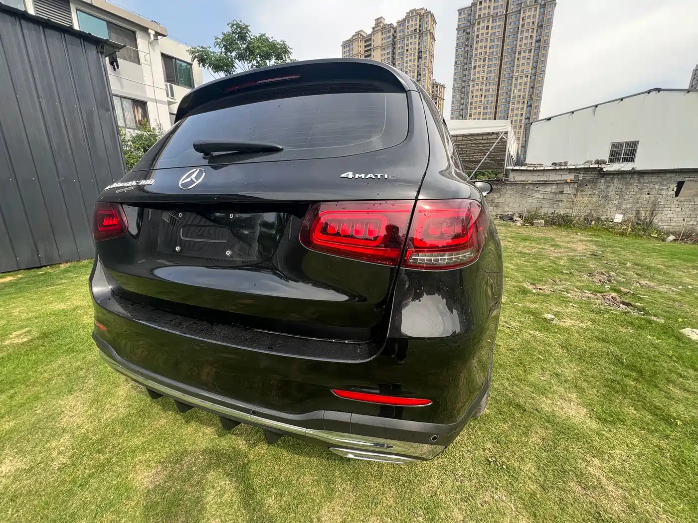 MERCEDES-BENZ GLC