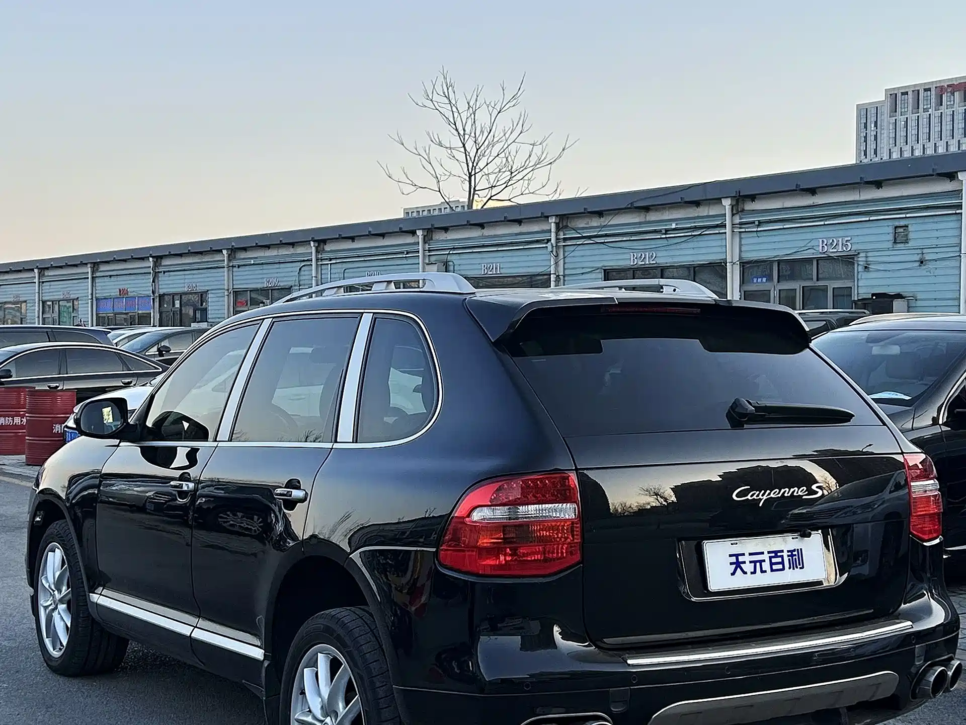 صورة 3 - Porsche Cayenne