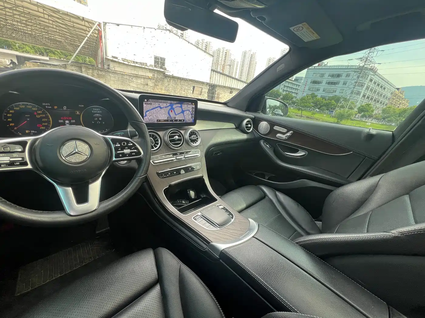 MERCEDES-BENZ GLC