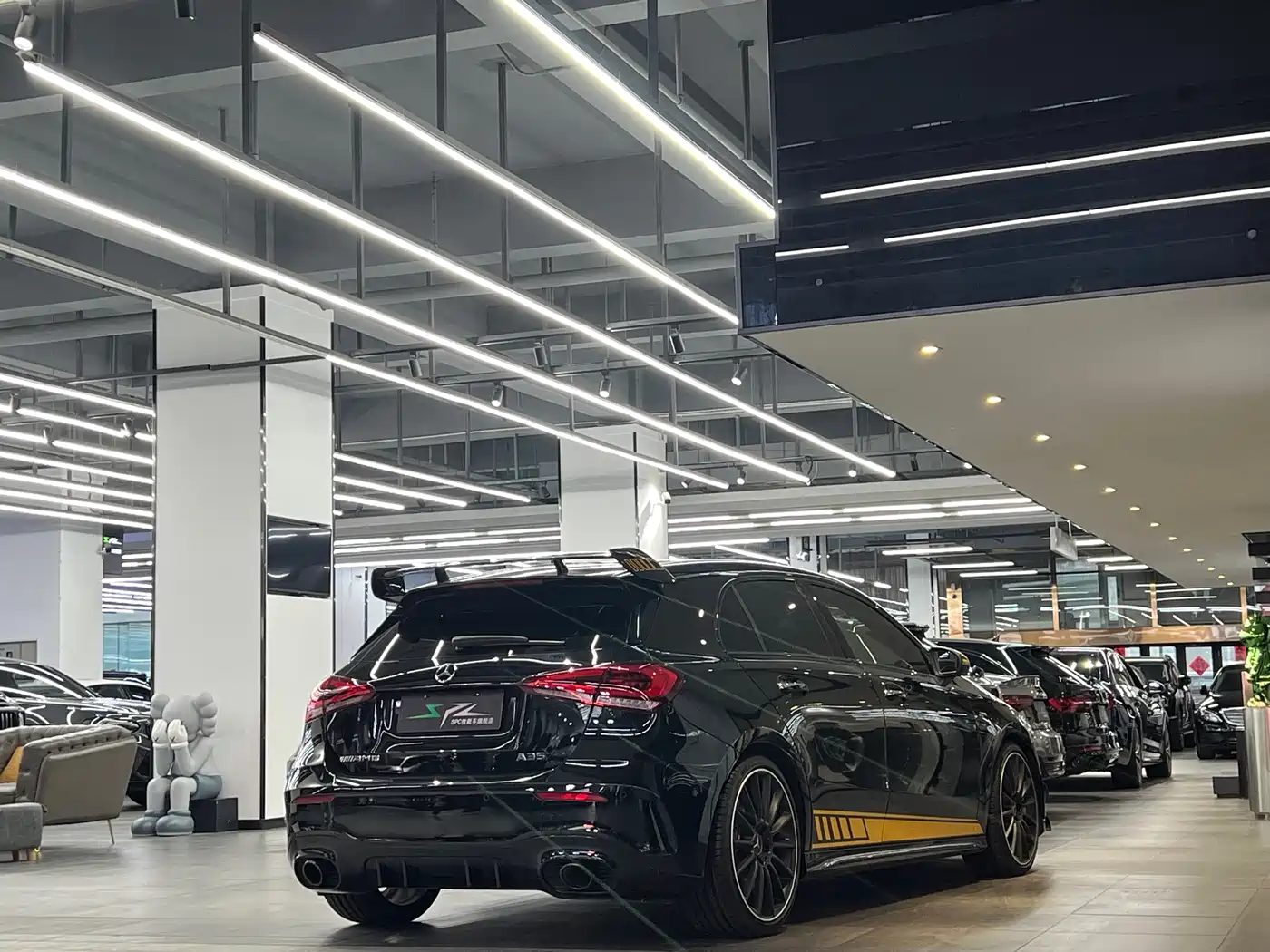 Mercedes-Benz A-Class AMG (Import) 2023 AMG A 35 4MATIC фото 16