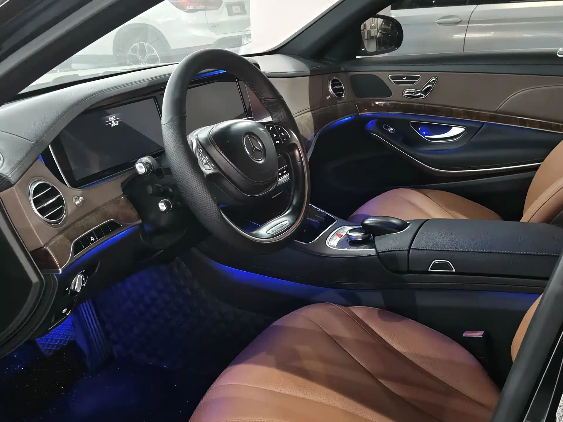 Фото 3 - Mercedes-Benz S-Class