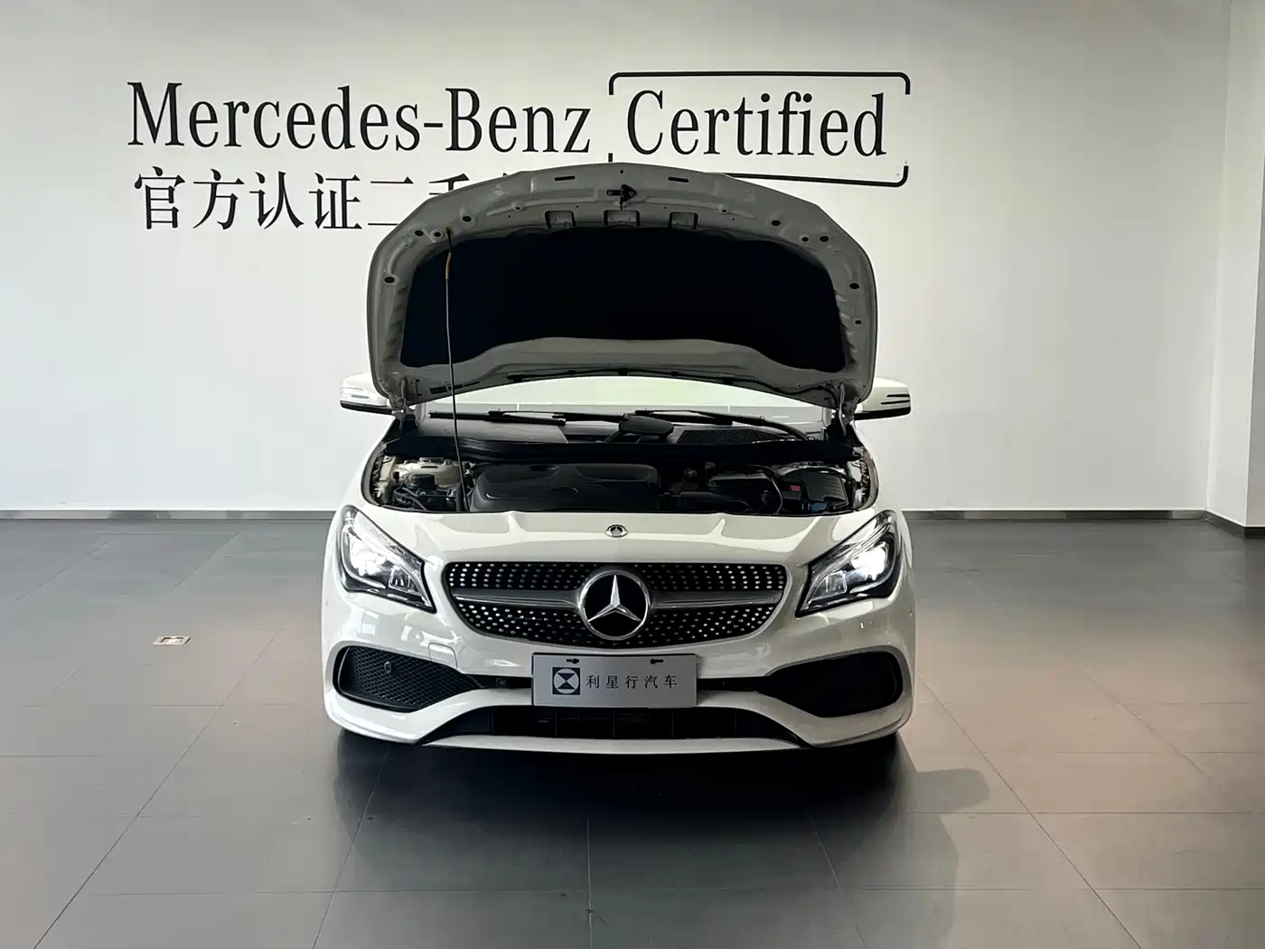 Mercedes-Benz CLA (Import) 2017 Facelift CLA 200 Style фото 3