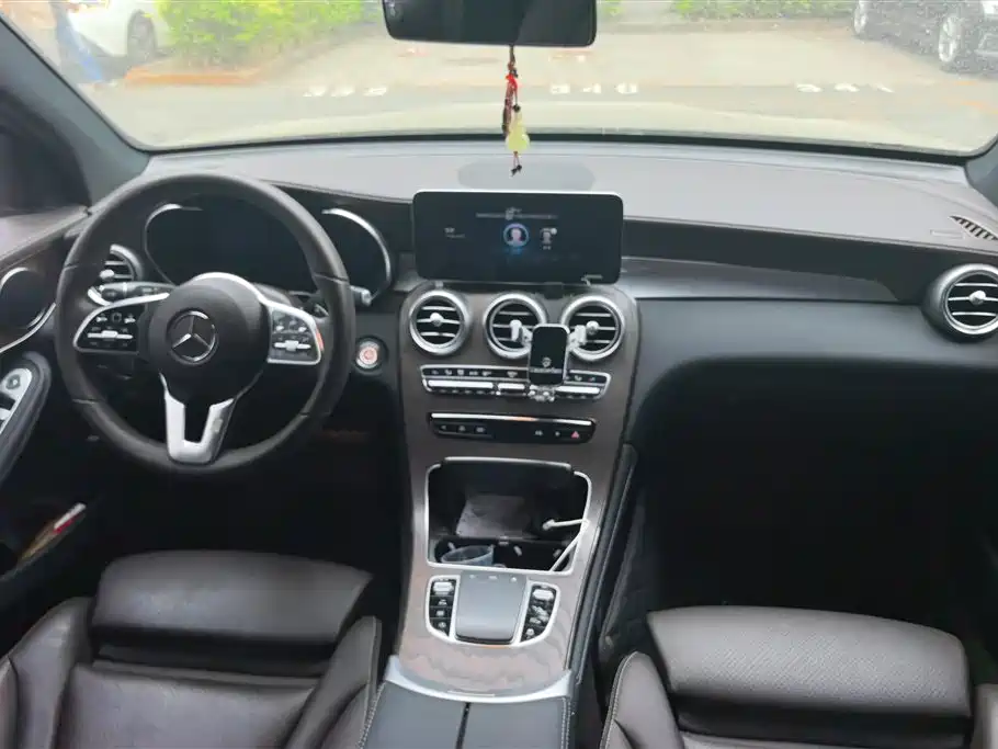 Mercedes-Benz GLC 2021 GLC 260 L 4MATIC Luxury фото 12