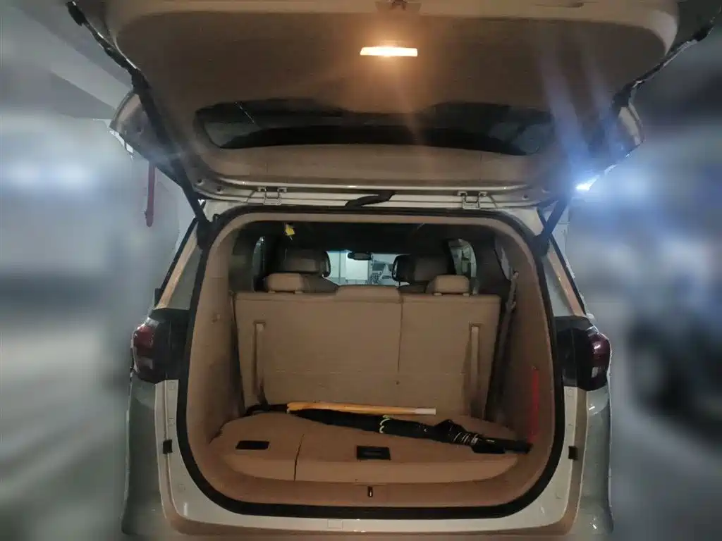 Buick GL8 2018 ES 28T Flagship Type China VI фото 10