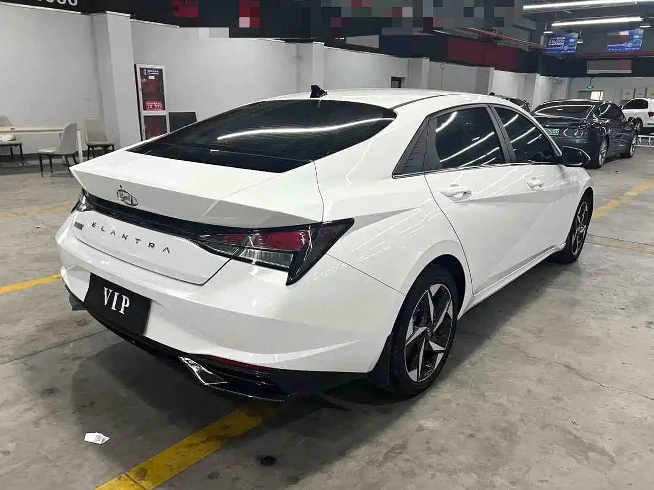 Hyundai Elantra 2021 1.5L CVT GLX Elite Edition фото 4