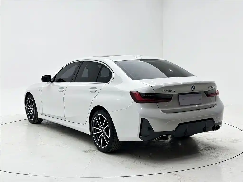 BMW 3 Series 2023 320Li M Sport Package фото 4
