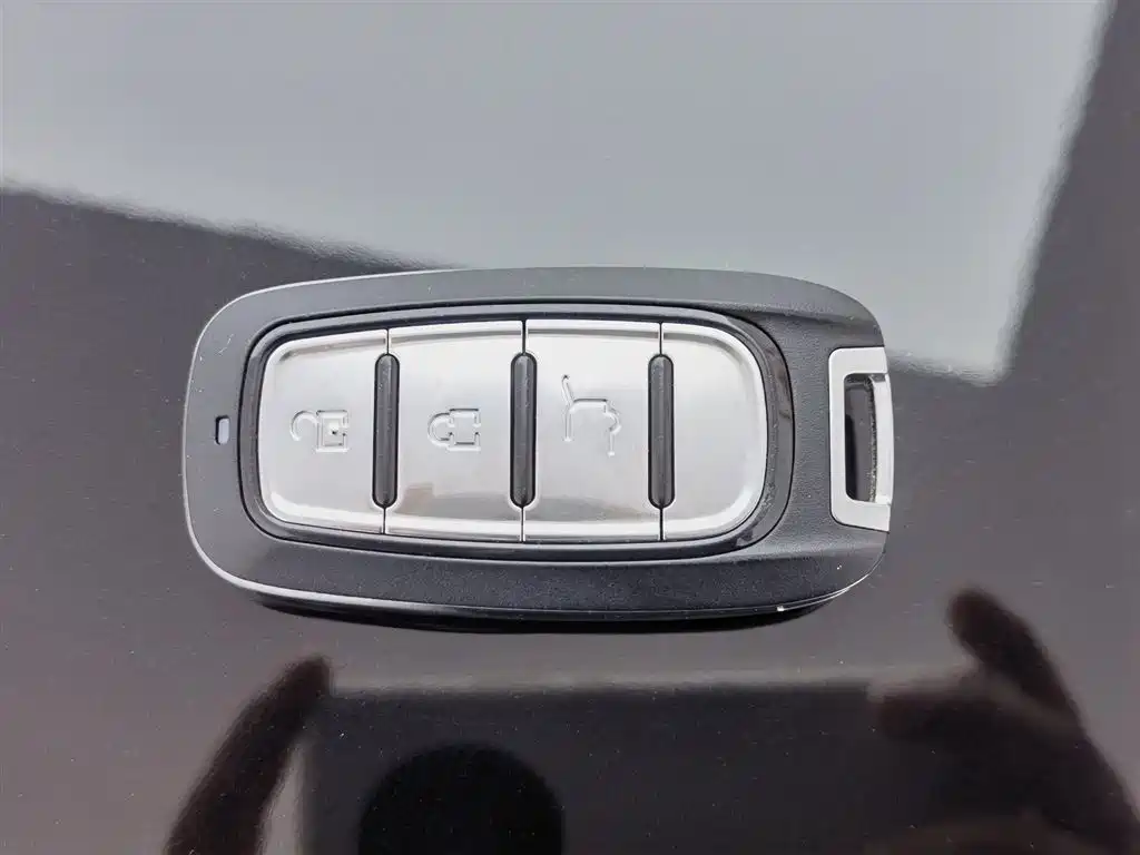 Hongqi H7 2015 3.0L Premium фото 19