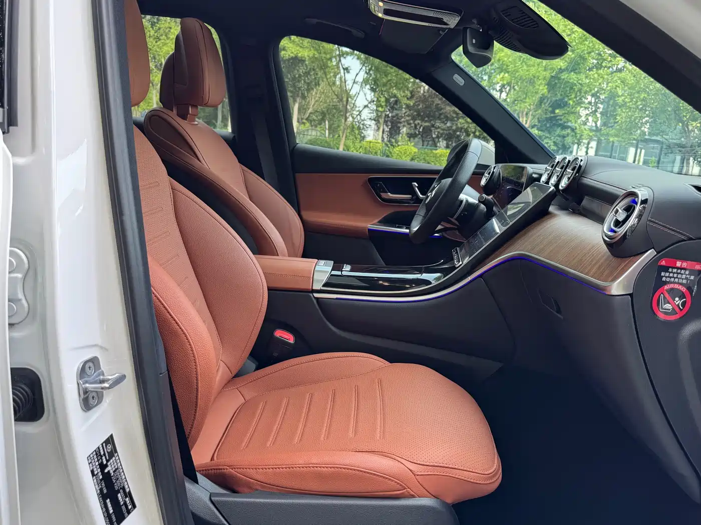 Mercedes-Benz GLC 2023 GLC 300 L 4MATIC Sport 5-Seater фото 16