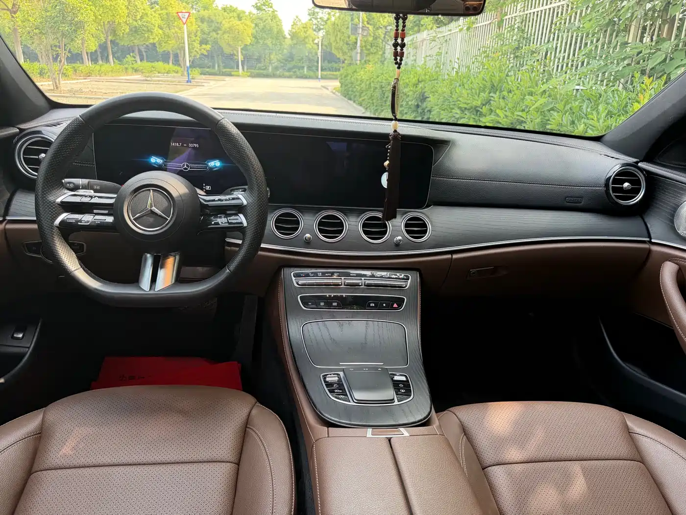 Mercedes-Benz E-Class 2023 E 300 L Sport Luxury фото 9