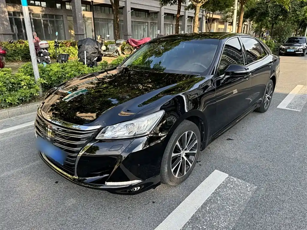 Toyota Crown 2018 2.0T Fashion Edition