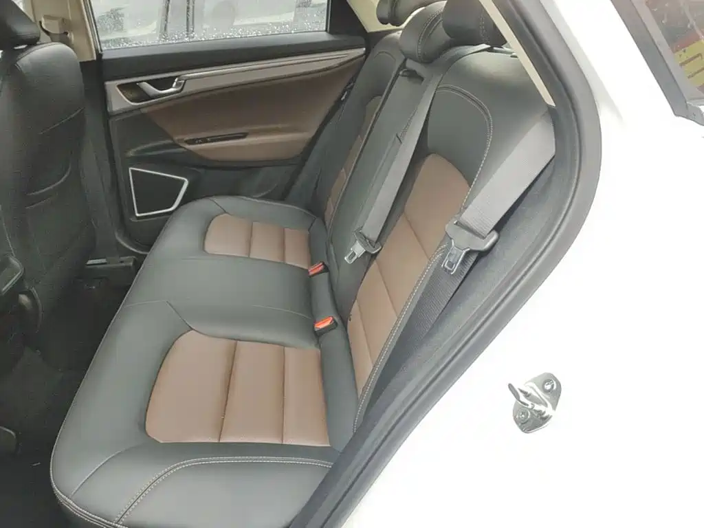 Geely Emgrand GL 2019 2019 1.4T CVT Premium Smart Edition