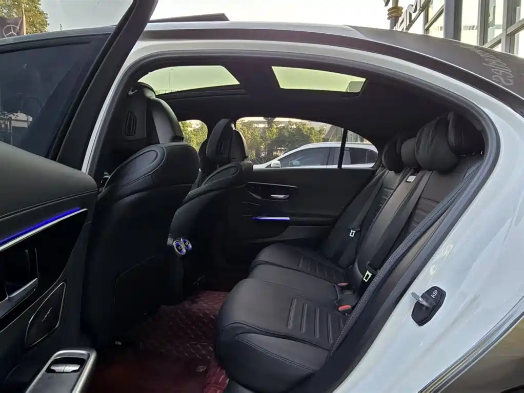 Mercedes-Benz C-Class 2024 C 260 L Sport фото 16