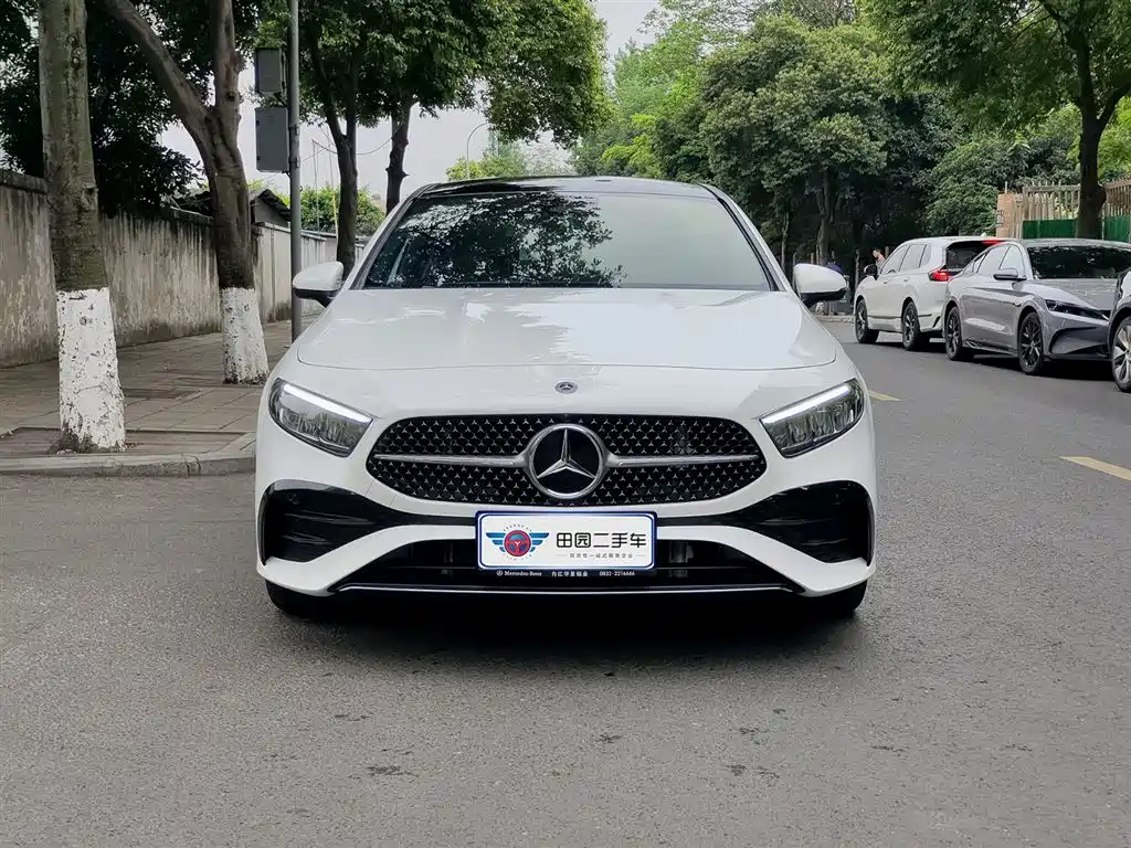 Mercedes-Benz A-Class 2023 A 200 L Fashion фото 2