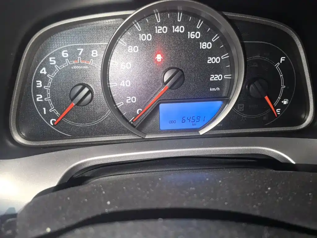 Photo 5 - Toyota RAV4 Rongfang