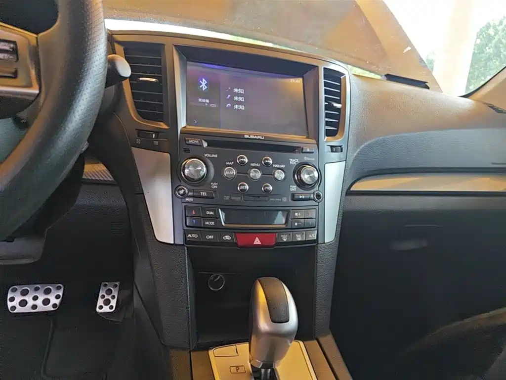 Subaru Outback 2014 2.5i Elegance Sport Edition фото 9