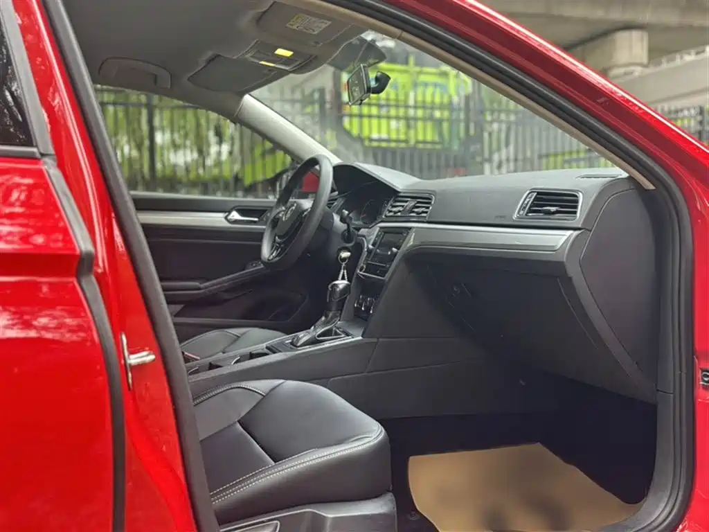 Volkswagen Lamando 2019 230TSI DSG Trend Edition China V фото 13