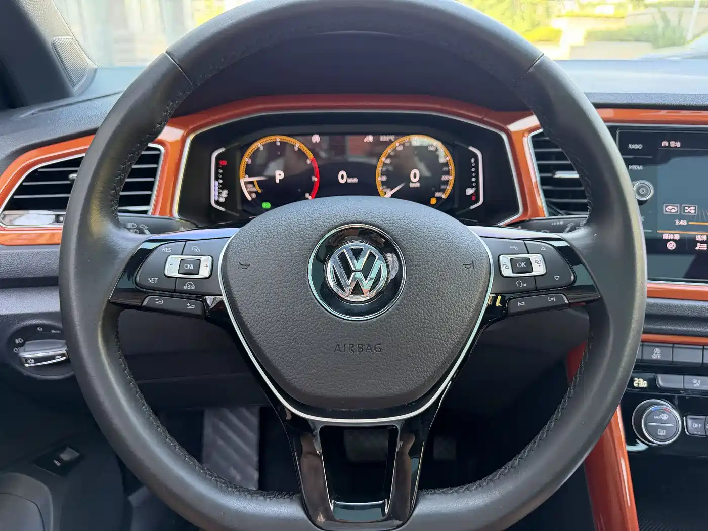 Volkswagen T-ROC 2018 280TSI DSG 4WD Luxury (China V) фото 10