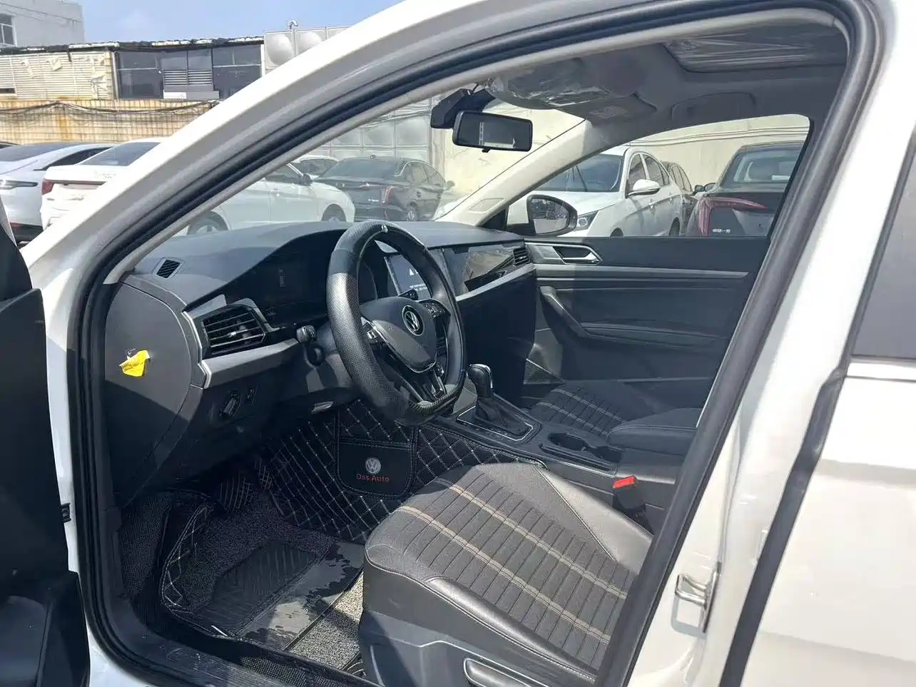 Volkswagen Lavida 2022 280TSI DSG Comfort Edition фото 8