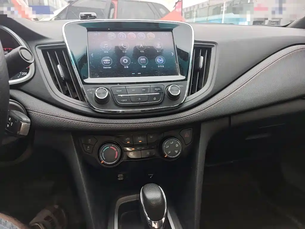 Chevrolet Monza 2019 2019 RS 330T Auto Smooth Edition China VI