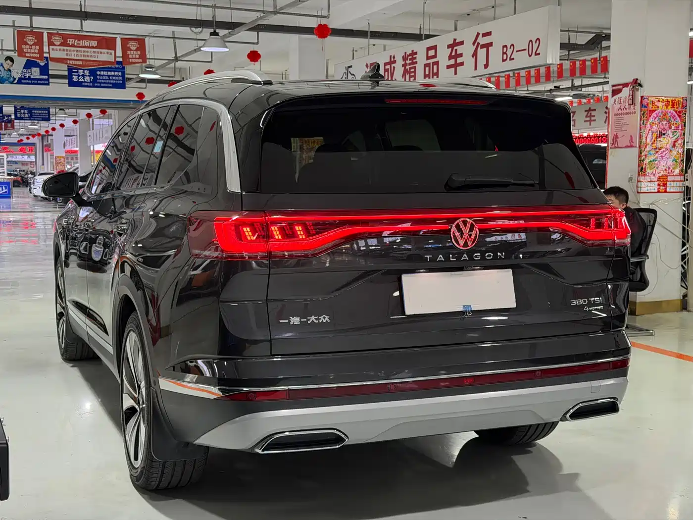Volkswagen Talagon 2023 Facelift 380TSI 4WD Luxury Premium Pro Edition 7-Seater фото 7