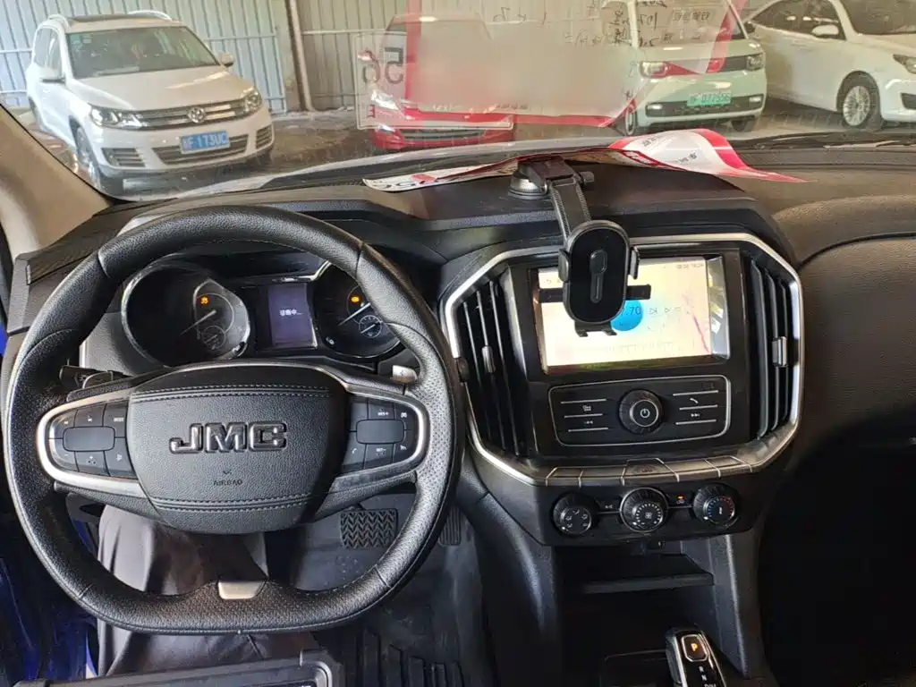 Jiangling Yuhu 7 2021 2020 Model 2.0T Diesel Automatic 2WD Comfort Short Wheelbase China VI JX4D20A6L
