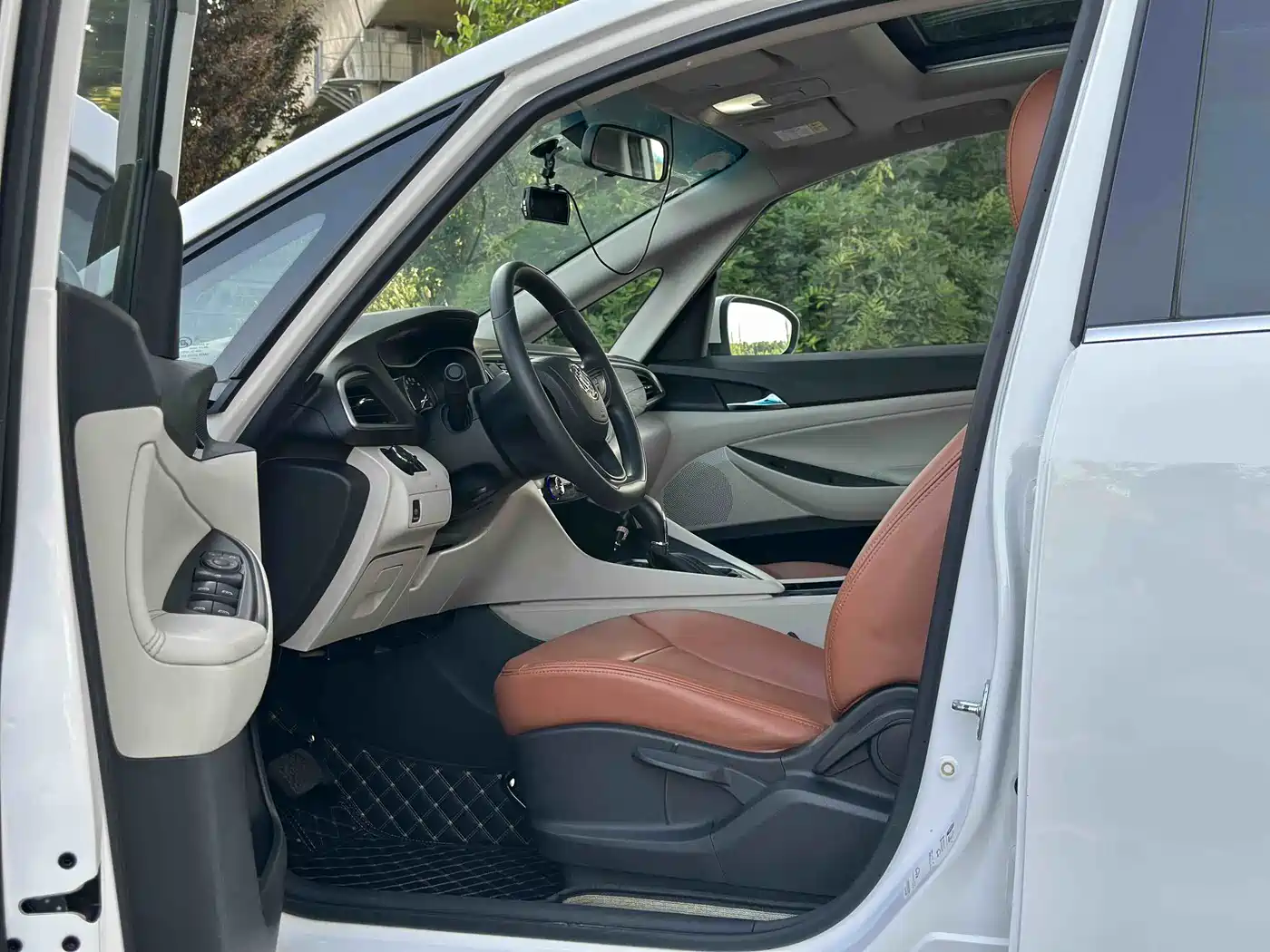 Buick GL6 2019 18T 6-seat Elite China VI фото 5