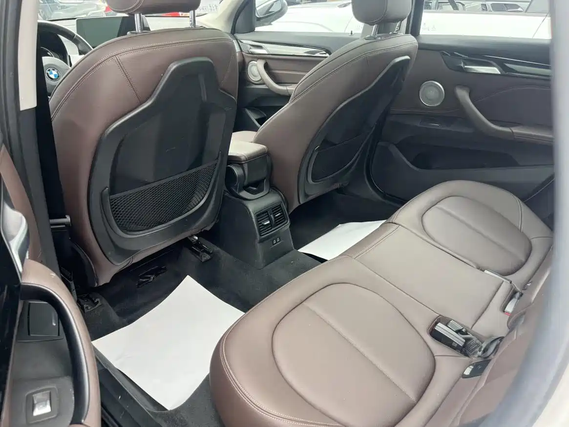 BMW X1 2021 sDrive25Li Leading фото 5