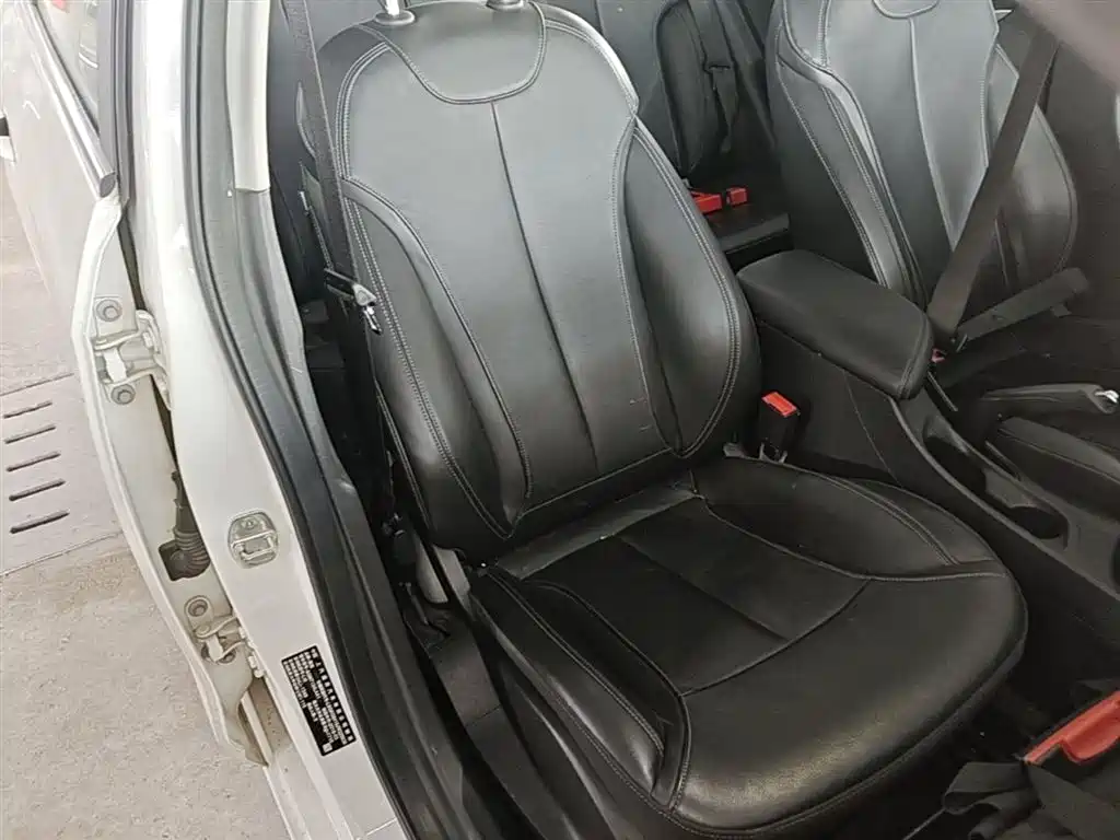 Buick Excelle GT 2018 18T Automatic Elite фото 25