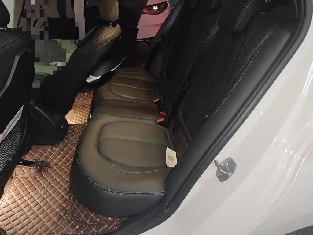 BMW 1 Series 2020 Model 120i M Sport Package фото 14