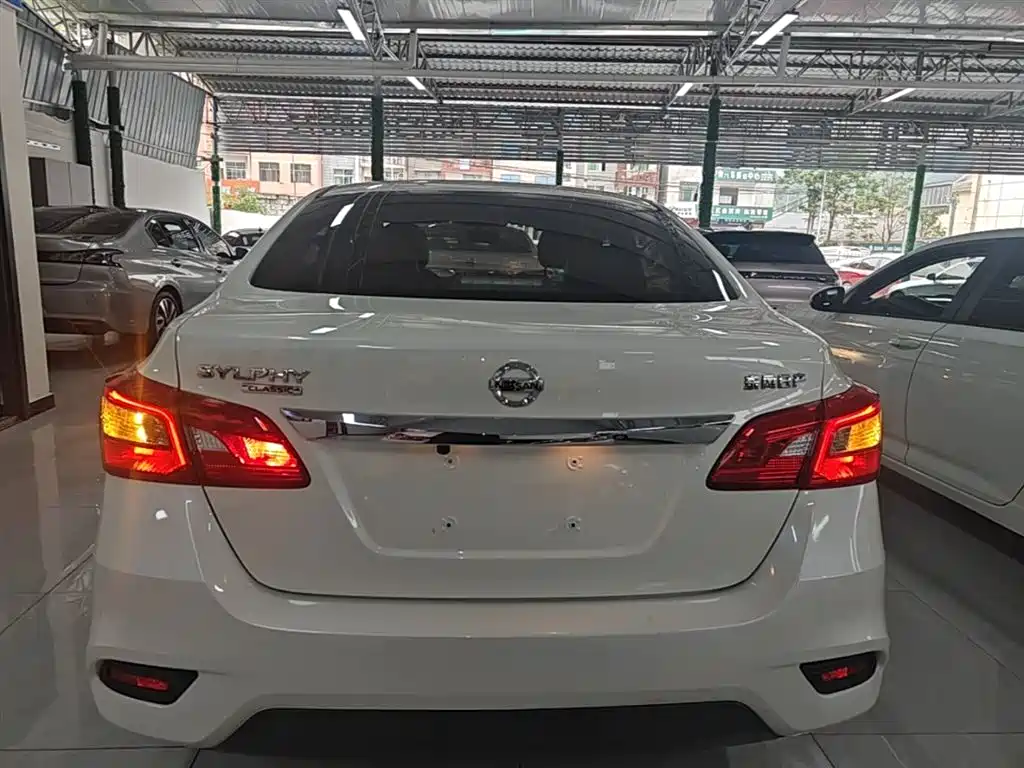 Nissan SYLPHY, миниатюра 6