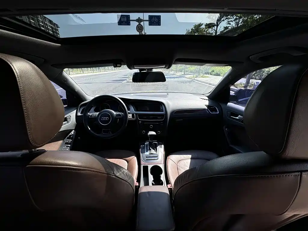 Фото 9 - Audi A4L