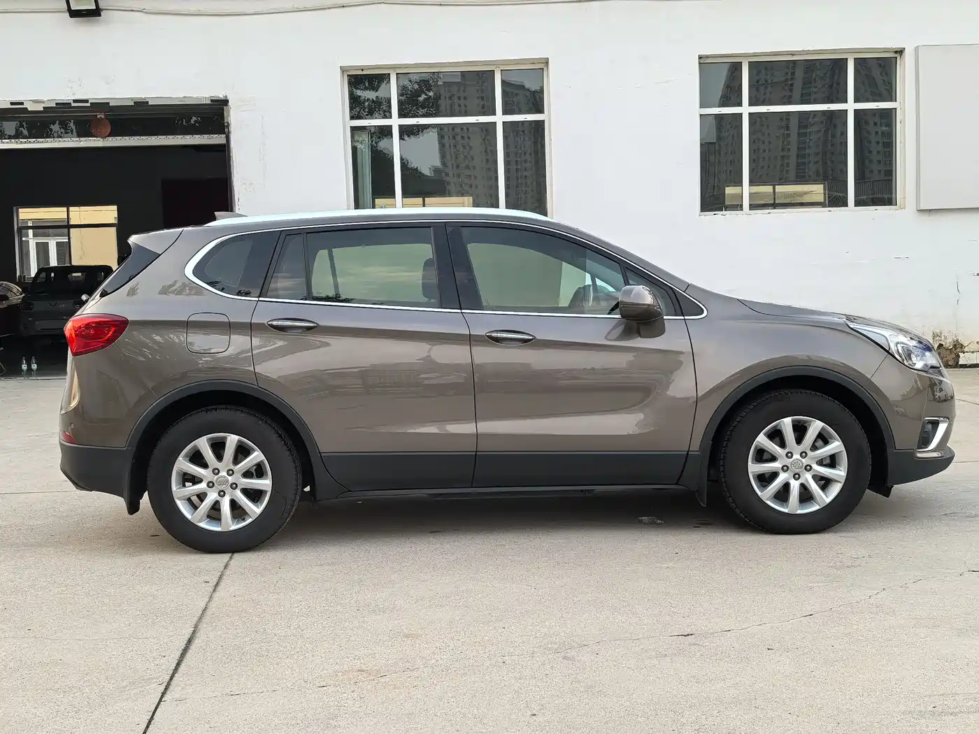 Buick Envision Plus 2019 20T FWD Elite Model China VI фото 4