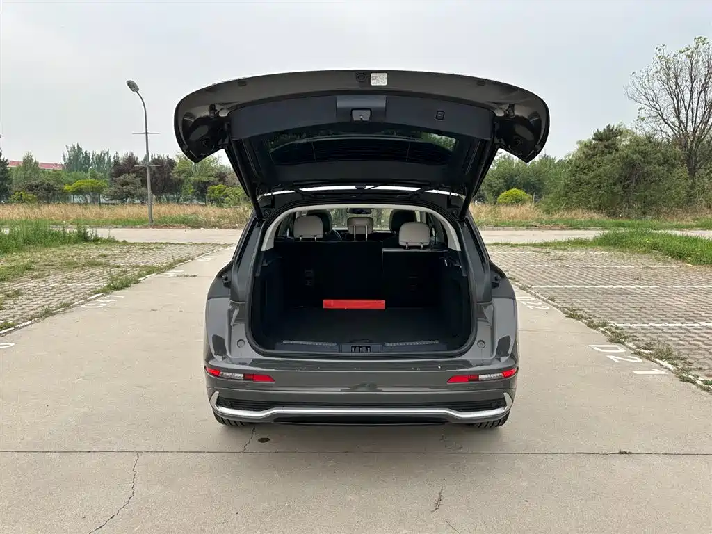 LINCOLN ADVENTURER