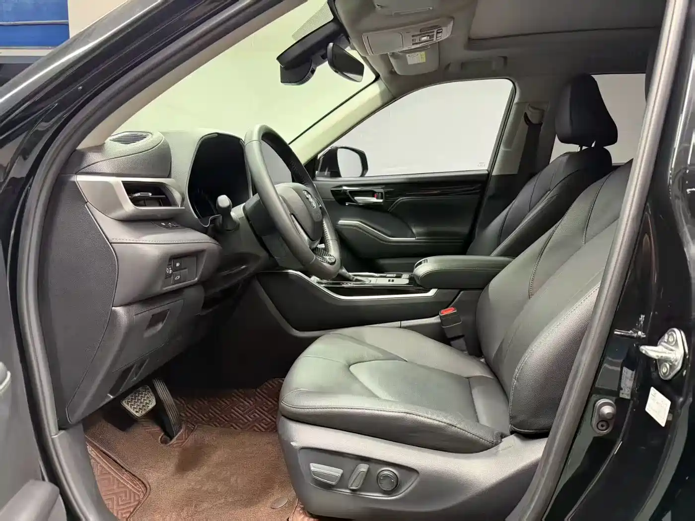 Toyota Highlander 2023 2023 2.5L Smart Hybrid Dual Engine AWD Premium 7-Seater