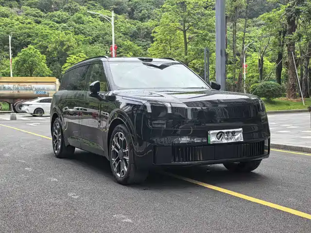 Lynk & Co 900 2025 2.0T Ultra