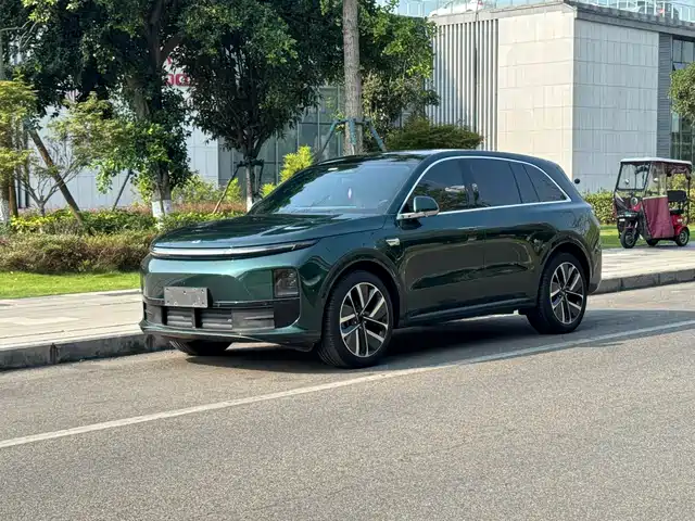 Li Auto L6 2024