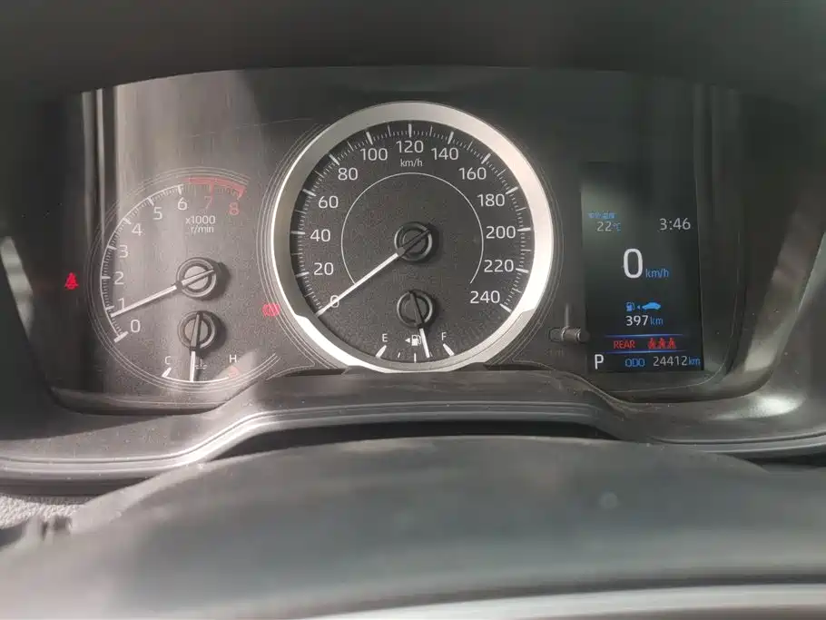 Toyota Corolla 2021 1.2T S-CVT Elite PLUS Edition фото 14
