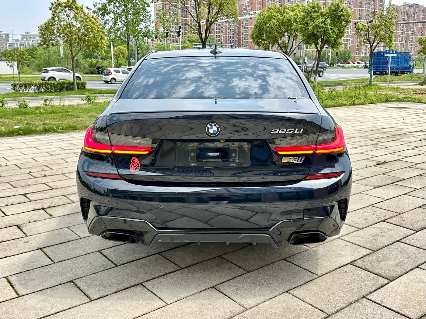 BMW 3 Series 2020 325Li M Sport Black Night Package фото 5