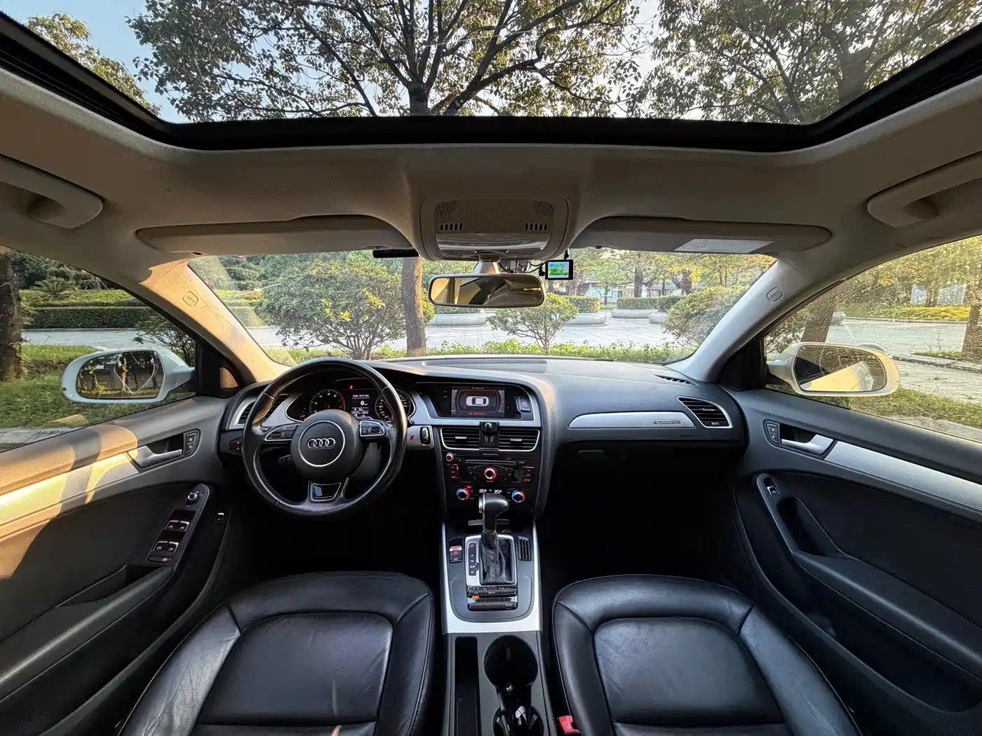 Фото 7 - Audi A4L