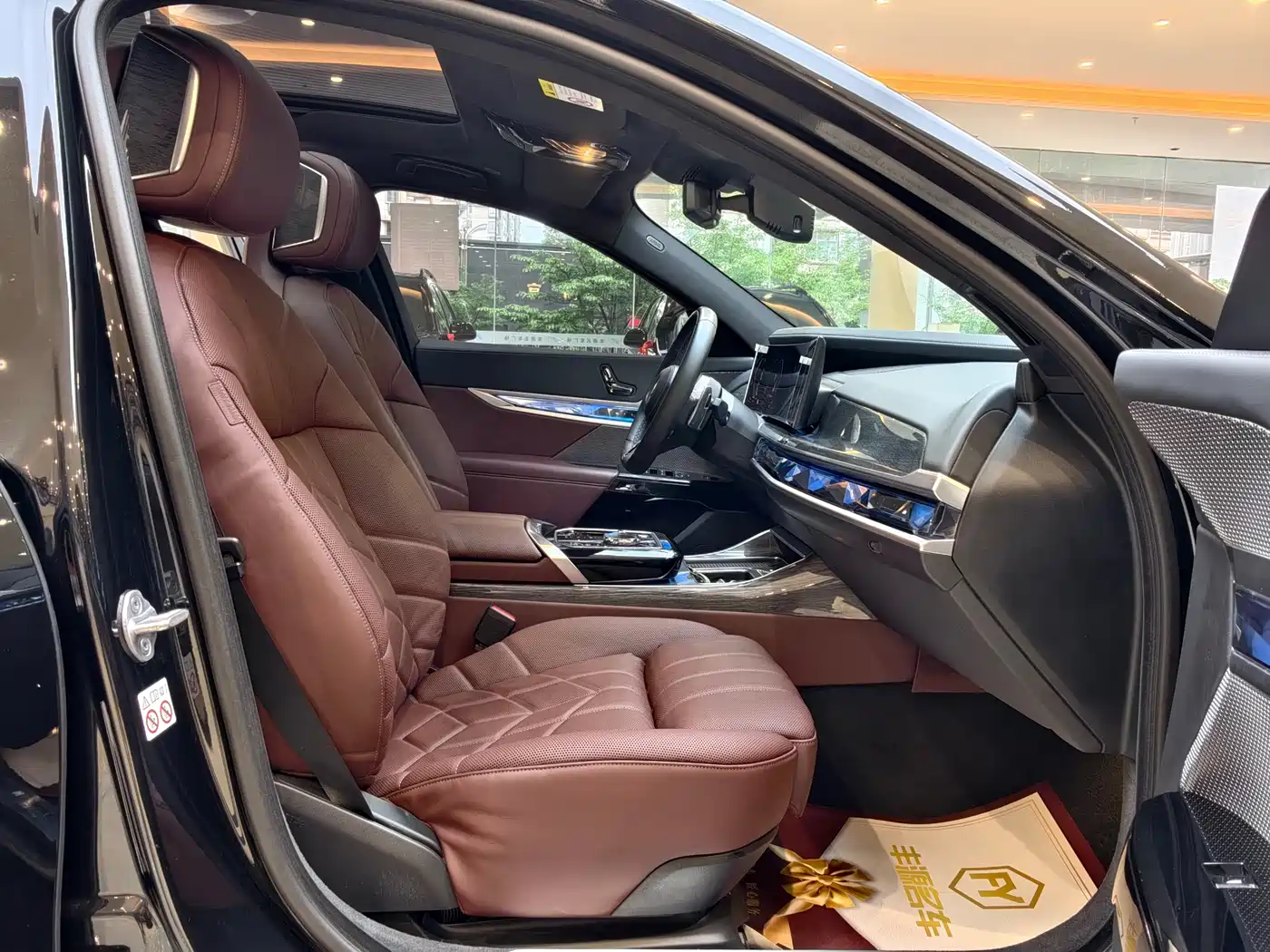 BMW 7-SERIES