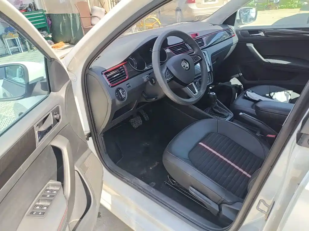 Škoda Skoda Rapid Spaceback 2021 2020 1.5L Auto Comfort