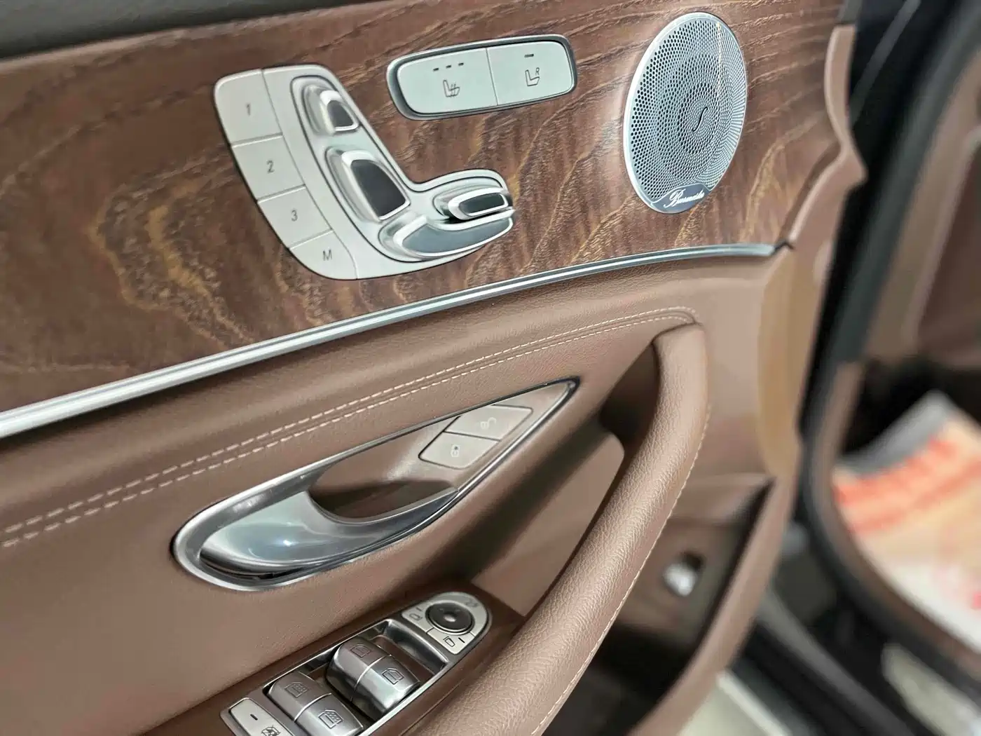 Mercedes-Benz E-Class 2019 E 300 L Luxury фото 19