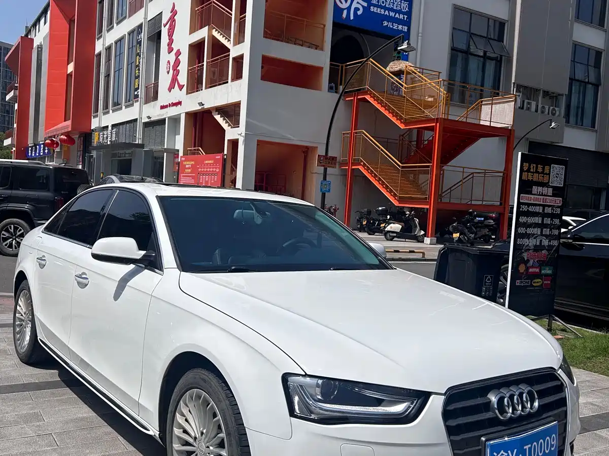Audi A4L 2016 35 TFSI Collector's Edition Automatic Standard фото 3