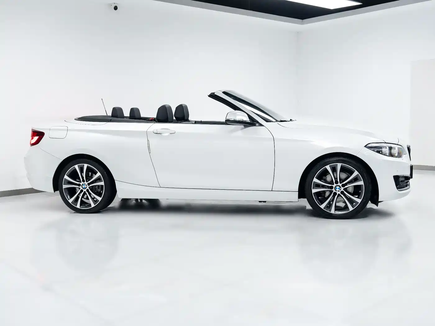 BMW 2 SERIES (IMPORTED)