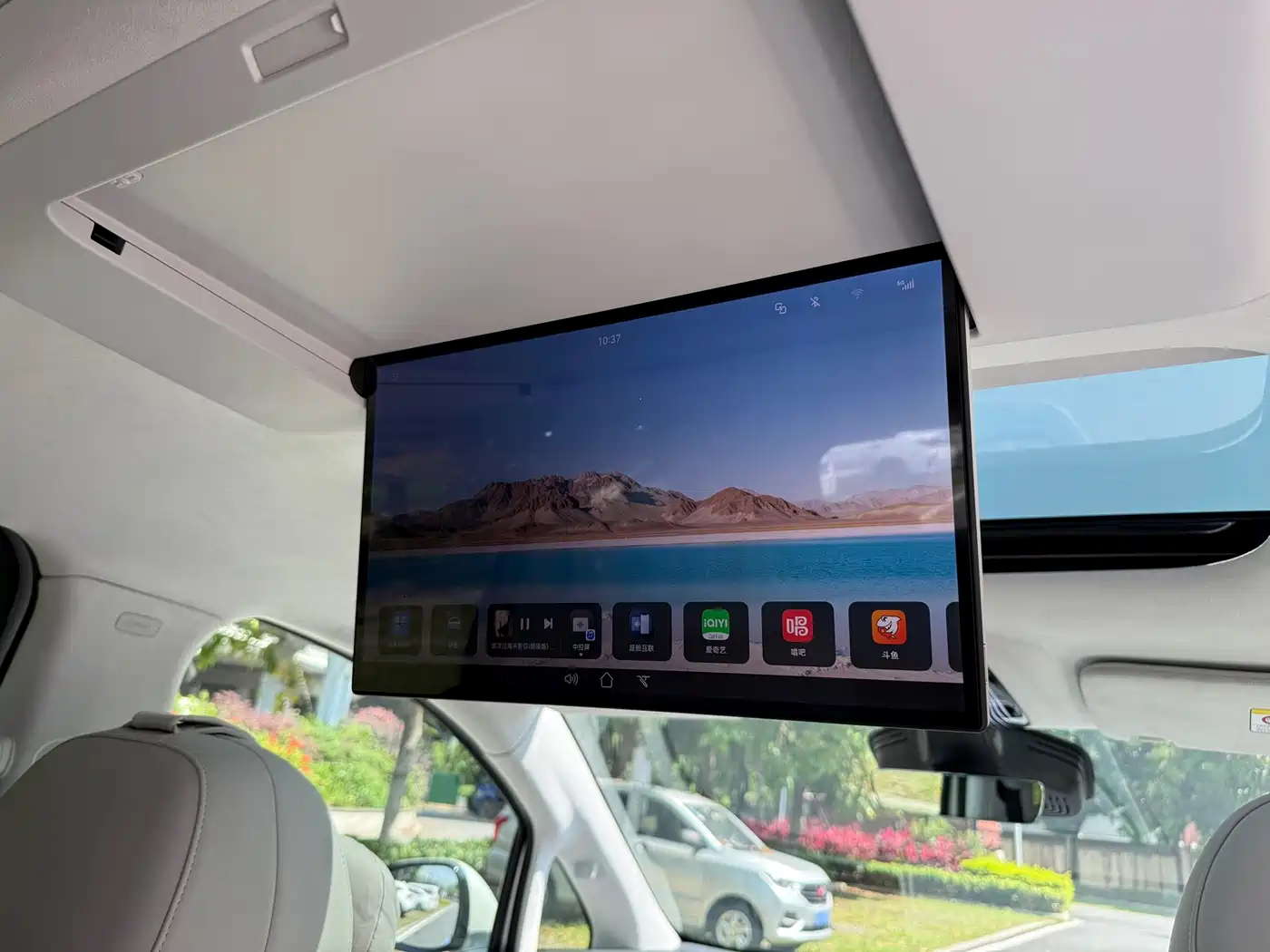 Voyah Auto Voyah Dreamer 2025 PHEV AWD Flagship Qian Kun Edition фото 19