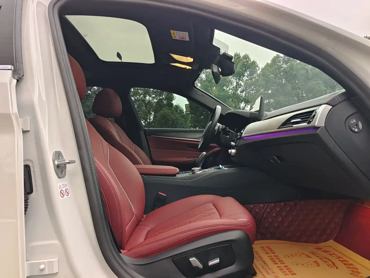 BMW 5 Series 2023 530Li Leading M Sport Package фото 17