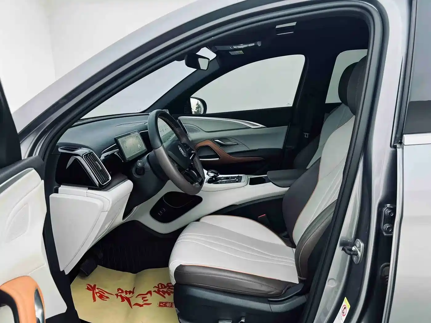 BYD Song Pro New Energy 2023 Champion Edition DM-i 110KM Surpassing Type фото 4