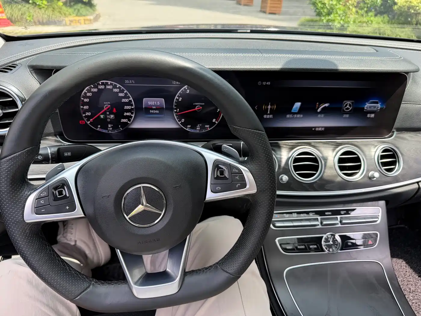 Mercedes-Benz E-Class 2018 E 200 L Sport фото 14