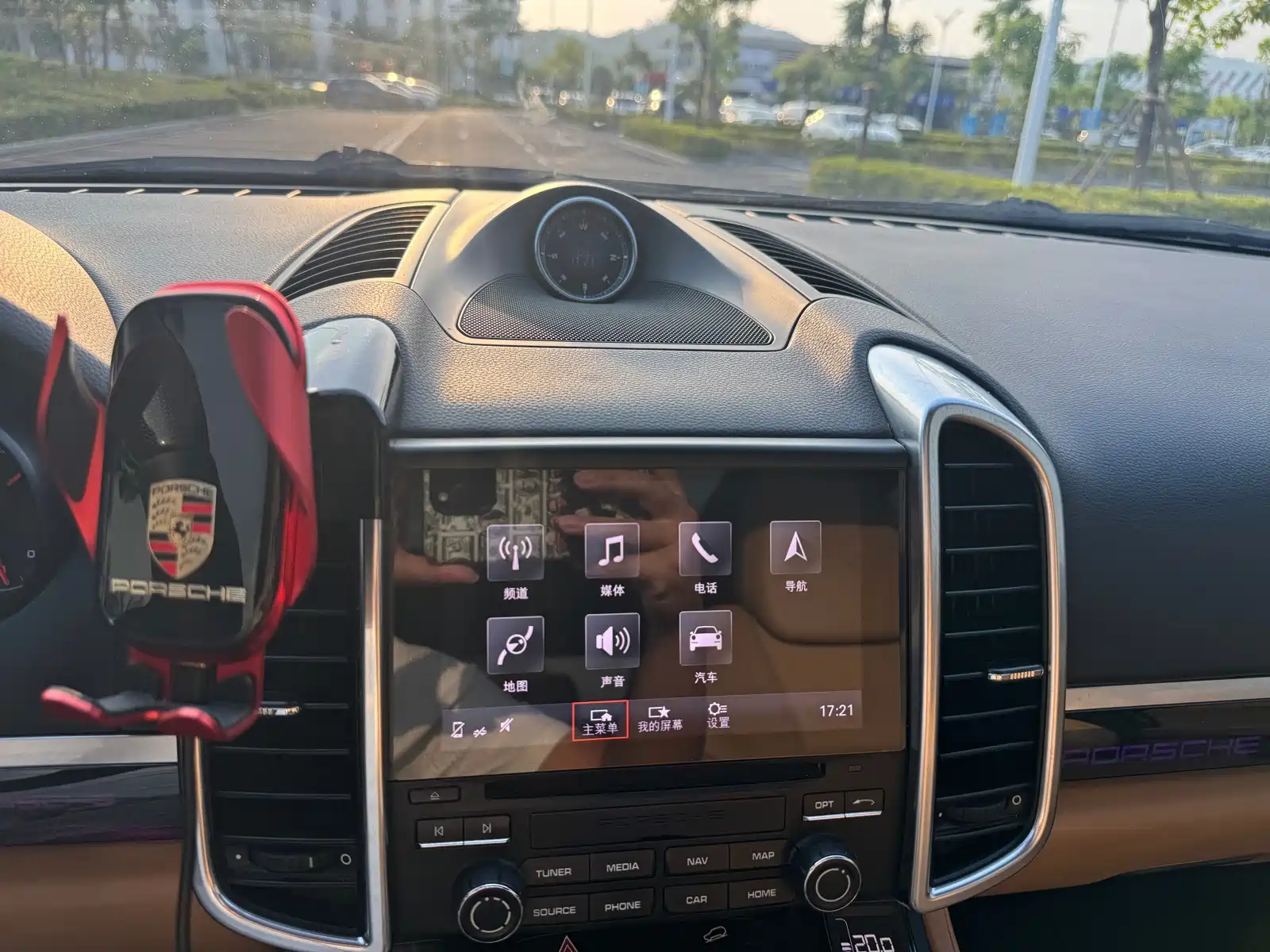 Фото 28 - Porsche Cayenne