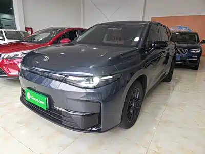 Leapmotor C10